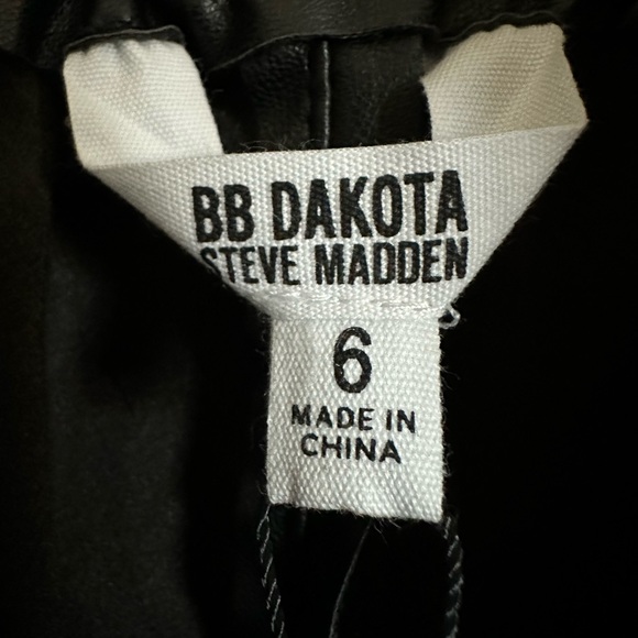 BB Dakota Steve Madden skin in the game Black Faux Leather Pants size 6 - Picture 9 of 14
